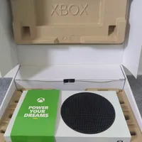 Xbox series s دو دسته با پایه شارژر