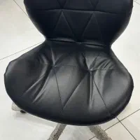 فروش صندلی و میز ناخن و تخت