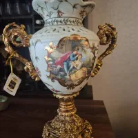گلدان دکوری لوکس چینی با پایه و دسته برنزی