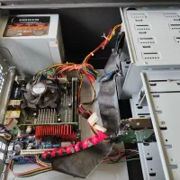 کامپیوتر ۲هسته ۵۷۰۰ رم ۸ ddr3 هارد ۳۲۰ گرافیک ۱|رایانه رومیزی|چالوس, |دیوار