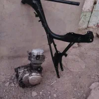 تنه و موتور ۸۳ سی جی|موتورسیکلت|قم, بوستان علوی|دیوار