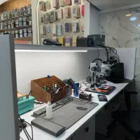 خدمات نرم‌افزار و تعمیرات سخت‌افزار موبایل