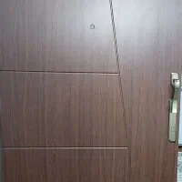درب  ورودی منزل