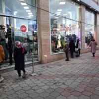 مغازه-تجاری-بر-فلکه-یخسازی