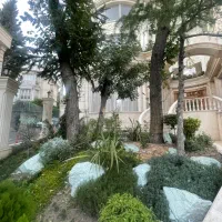 ویلای مستقل ۲۵۰ متری / دسترسی عالی/بسیار تمیز