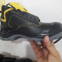 کفش ایمنی