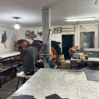 نیروی ساده چرخکار ماهر و تخته کار تولیدی کیف چرم