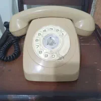 دو عدد تلفن فروشی