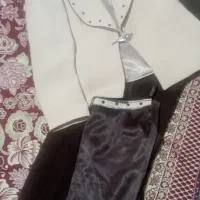 کت دامن|لباس|رباط‌کریم, رباط‌کریم|دیوار