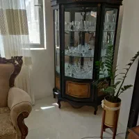 بوفه سه طبقه دارای کمد و هالوژن  سالم و تمییز|بوفه، ویترین، کنسول|شیراز, باغ تخت|دیوار