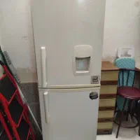 یخچال وستا