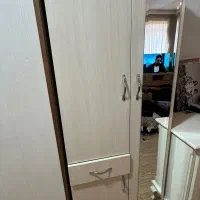 جاکفشی و آویز لباس