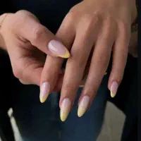 کاشت و طراحی ناخن با قیمت مناسب + تخفیف ویژه