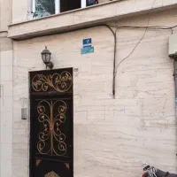 یک واحد ۴۰متری . نزدیک مترو فرهنگسرا