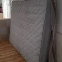 تخت ۲ نفره به همراه خوش خواب و پایه فلزی|تخت و سرویس خواب|نیشابور, شهرک رضوی|دیوار