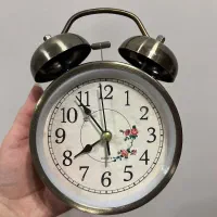 ساعت رومیزی فلزی QUARTZ