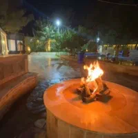 اجاره ویلا با استخر گرم بدون ترافیک فیروز بهرام|اجارهٔ کوتاه‌مدت ویلا و باغ|تهران, یافت آباد جنوبی|دیوار