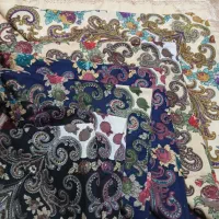 تعدادی روسری نوکنارریشه داراندازه۱۰۰