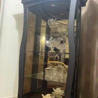 ویترین بسیار زیبا|بوفه، ویترین، کنسول|رشت, معلم|دیوار