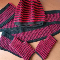 ست کلاه دستکش و شال گردن دستباف