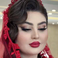 میکاپ و شنیون حرفه ای ۱۰۰۰