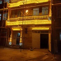 باسلام بنده اوستاسنگ کاری هستم نمای رومی میزنم