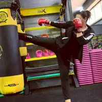 اموزش بوکس و کیک بوکس بانوان