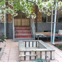 حیاط-ویلایی-200-متری-در-اسکو