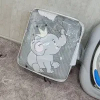 مقداری سیسمونی بچه|اسباب و اثاث بچه|ایلام, |دیوار