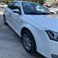 دنا اپشنال  اتومات مدل ۴۰۳ کم کار|خودرو سواری و وانت|شیراز, سیلو|دیوار