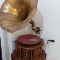 گرامافون عتیقه