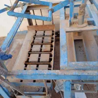 بلوکه زن شش قالبه ته بازفروشی|ماشین‌آلات صنعتی|سده (خراسان جنوبی), |دیوار