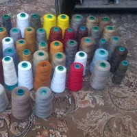 به تعداد ۶۷تا نخ رنگی خیاطی