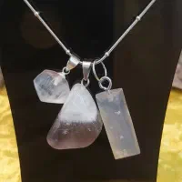 گردنبند با نگین طبیعی