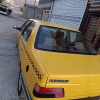 تاکسی پژو ۹۵ گردشی