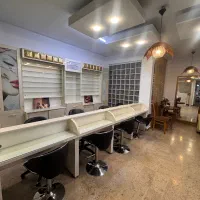 اجاره میز ناخن