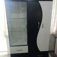 کمد لباس و کتابخانه