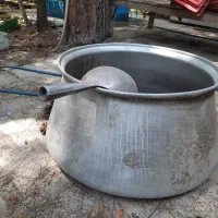 دیگ بزرگ با ملاقه|ظروف پخت‌وپز|تهران, شهرک گلها (تهرانسر)|دیوار