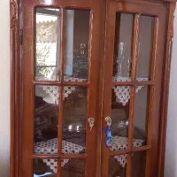 کتابخانه و بوفه