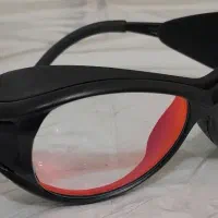 عینک طبی صنعتی مناسب لیزر
