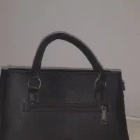 کیف مشکی|کیف، کفش، کمربند|رشت, هلال احمر|دیوار