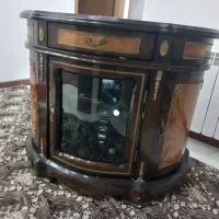 زیرتلوزیونی صحیح و سالم بفروش میرسد