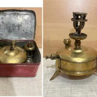 پریموس کوچیک پا ملخی (پایه تاشو) سوئدی با جعبه