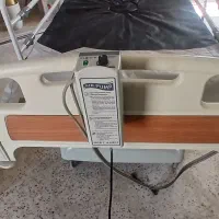 تخت بیمارستانی سه شکن