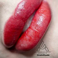 مشتری آرایشدائم