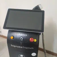 اپراتور لیزر موهای زائد