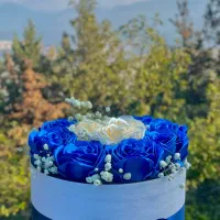 گل رز روبانی آماده تزیین کاغذ پیچ و جعبه کادو|گل مصنوعی|گرگان, |دیوار