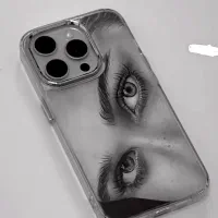 قاب گوشی با نقاشی چشم یا نصف چهره