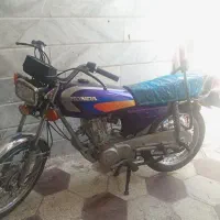 موتور مدل ۹۰ تمیز و سالم