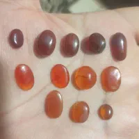 ۱۲ عدد نگین عقیق ۱۰۰ درصد یمنی فقط ۷۰۰